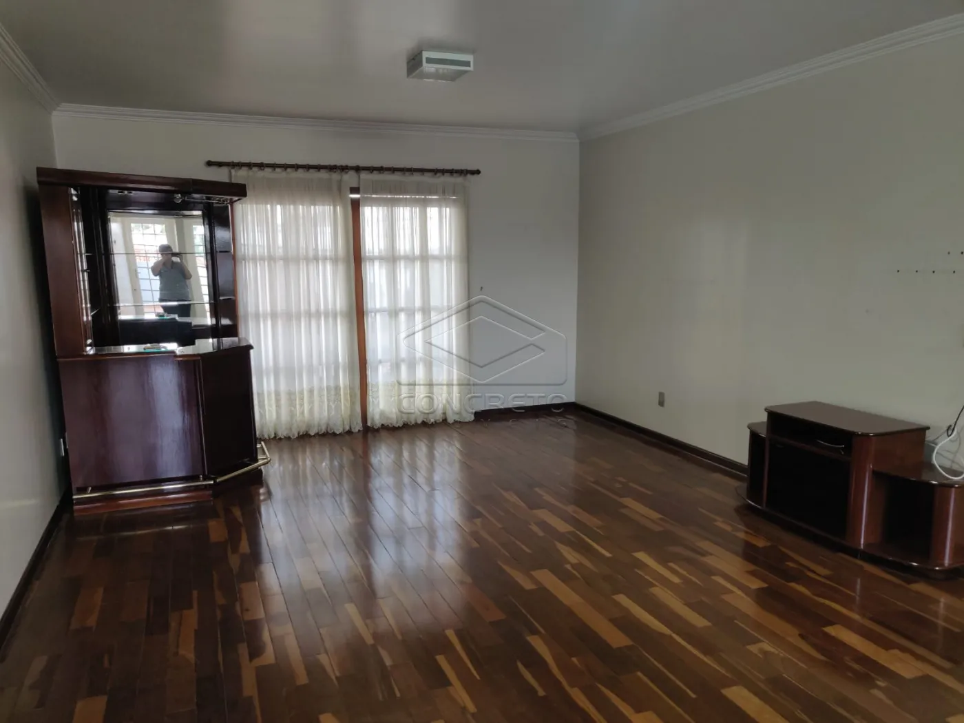 Alugar Casa / Sobrado em Len&ccedil;&oacute;is Paulista R$ 3.500,00 - Foto 6