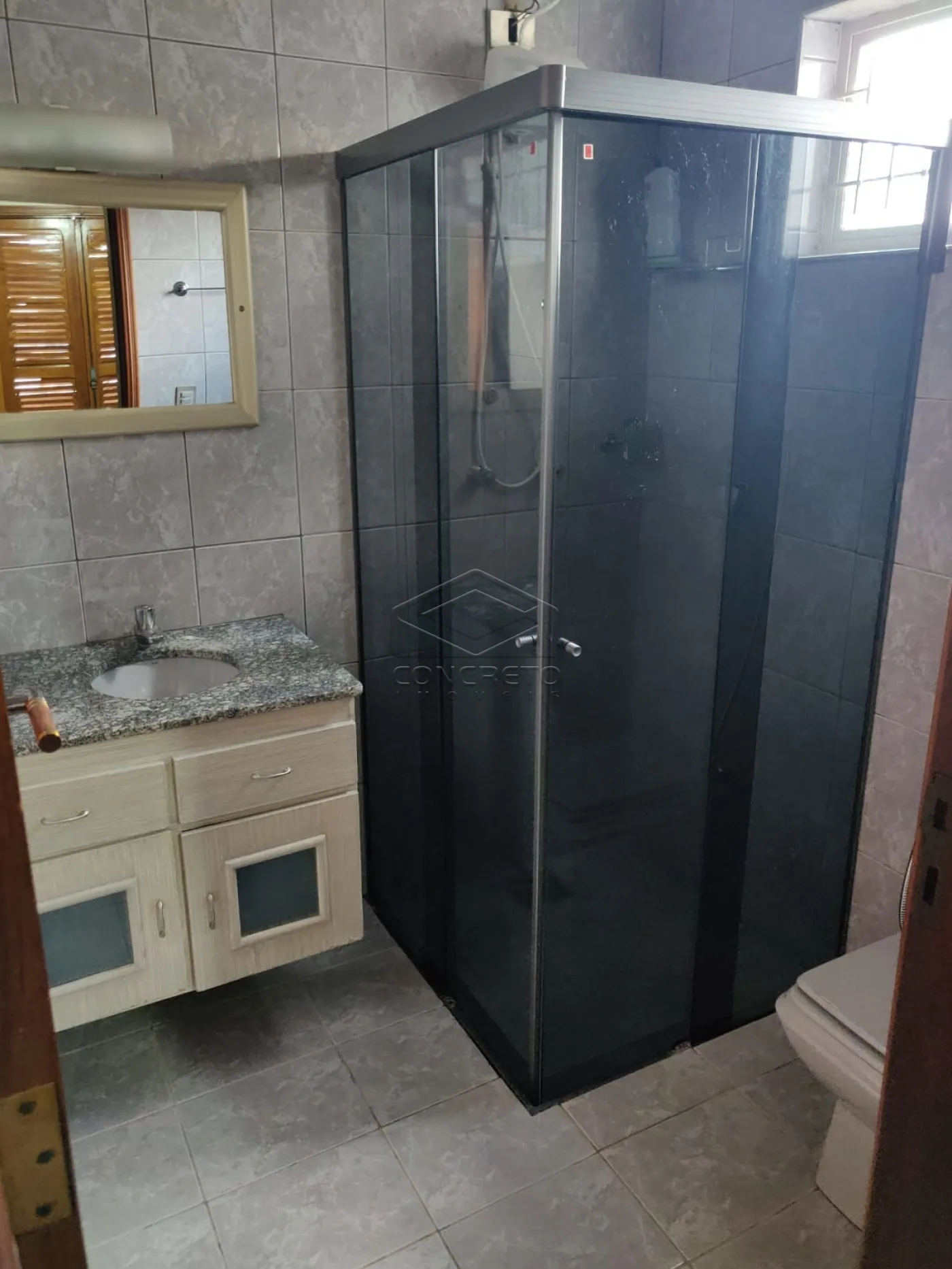 Alugar Casa / Sobrado em Len&ccedil;&oacute;is Paulista R$ 3.500,00 - Foto 12