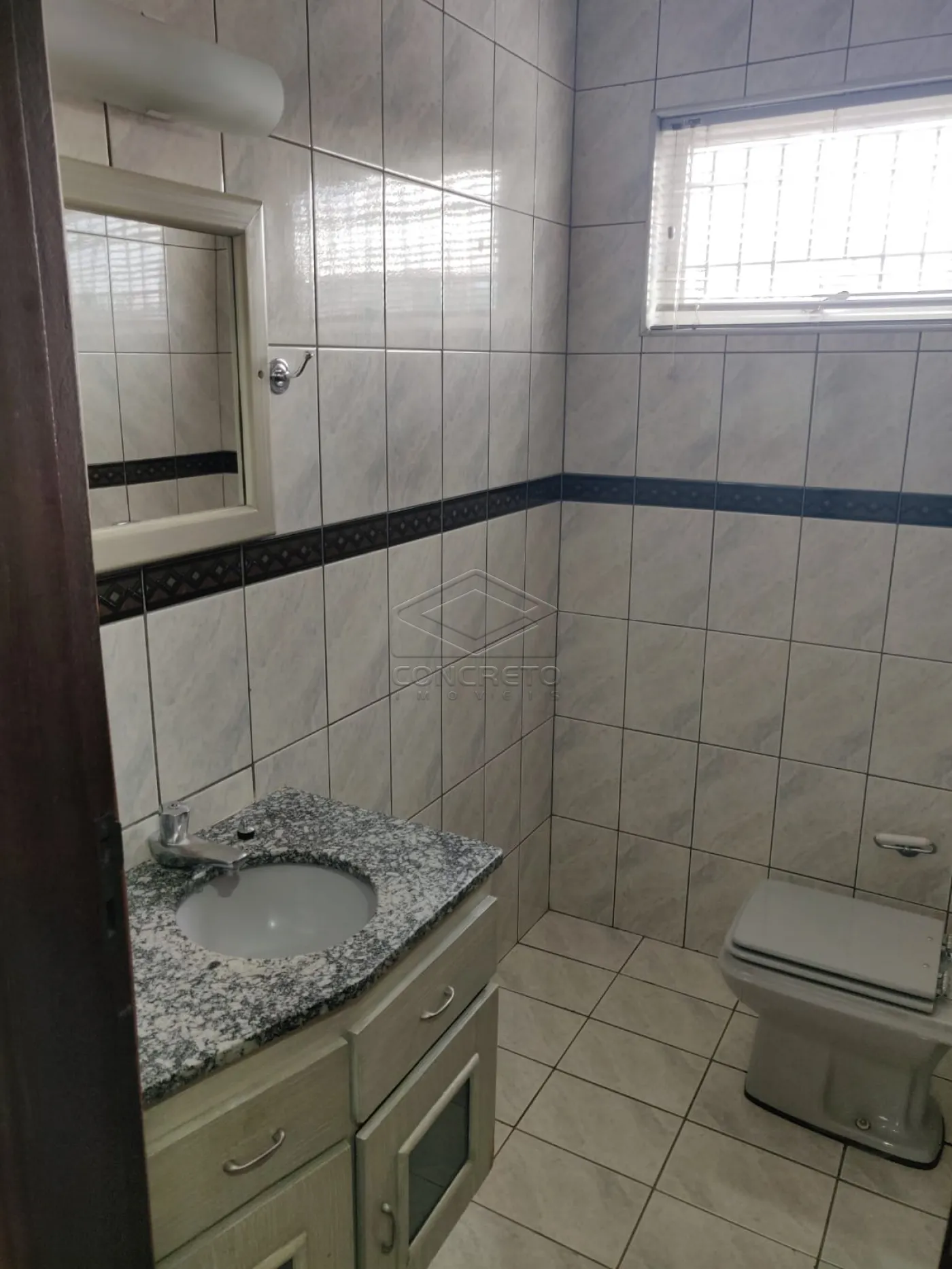 Alugar Casa / Sobrado em Len&ccedil;&oacute;is Paulista R$ 3.500,00 - Foto 14