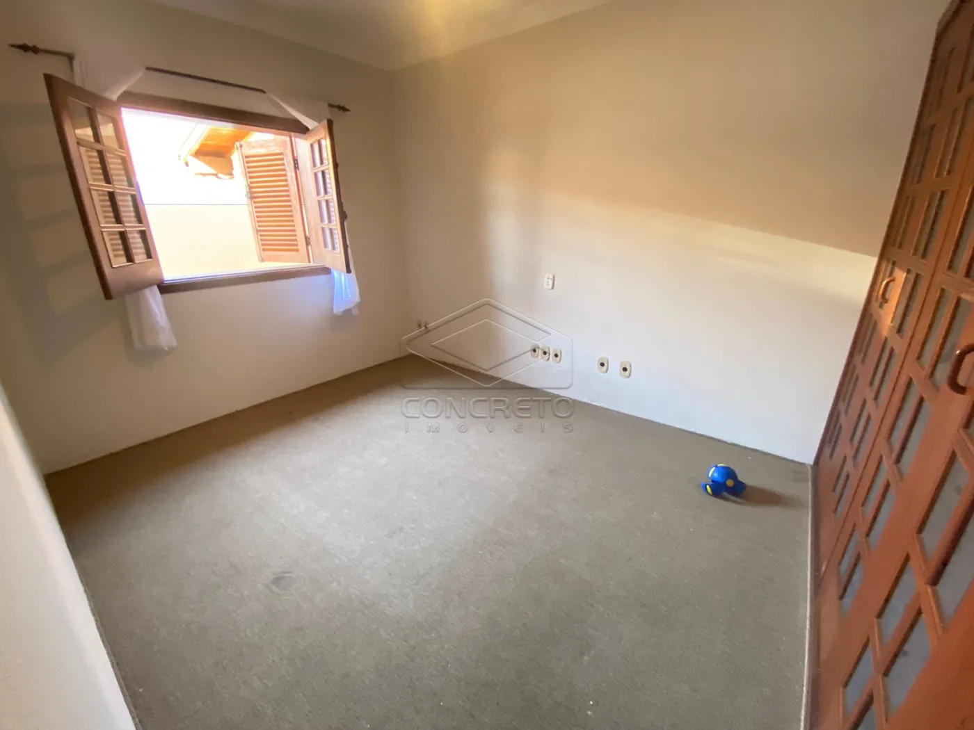 Alugar Casa / Padr&atilde;o em Len&ccedil;&oacute;is Paulista R$ 2.990,00 - Foto 9