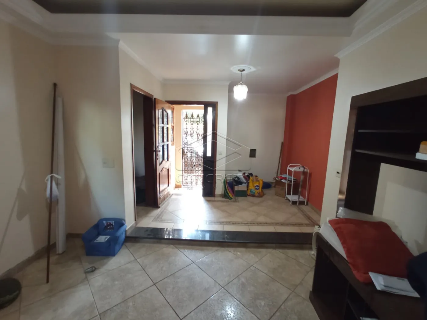 Alugar Casa / Sobrado em Len&ccedil;&oacute;is Paulista R$ 3.000,00 - Foto 2