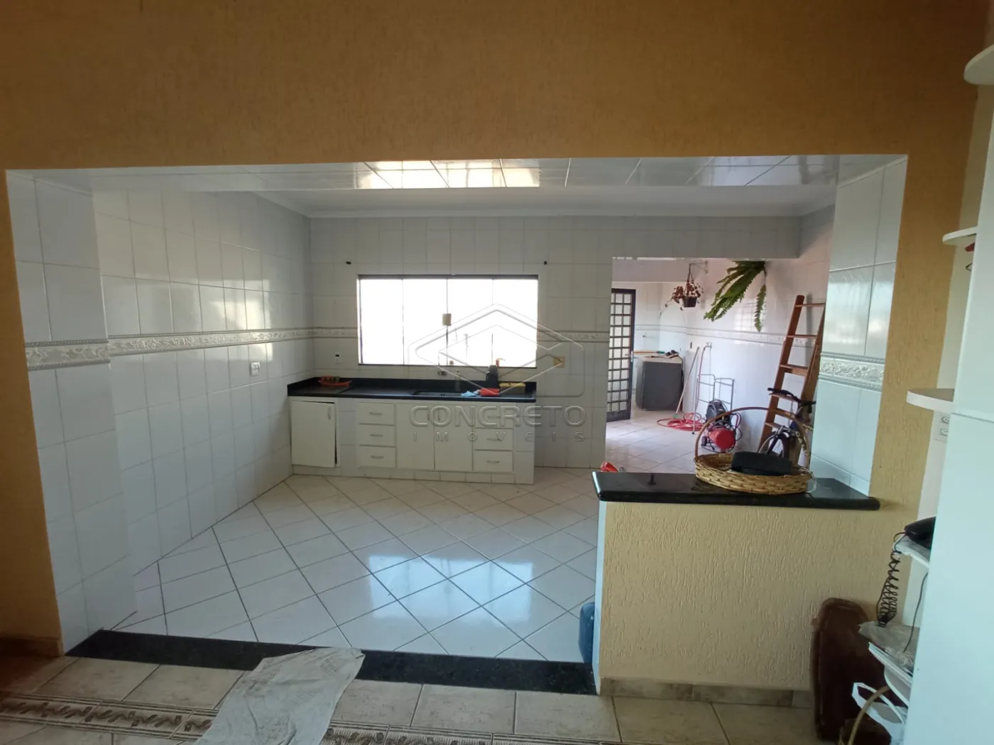 Alugar Casa / Sobrado em Len&ccedil;&oacute;is Paulista R$ 3.000,00 - Foto 6