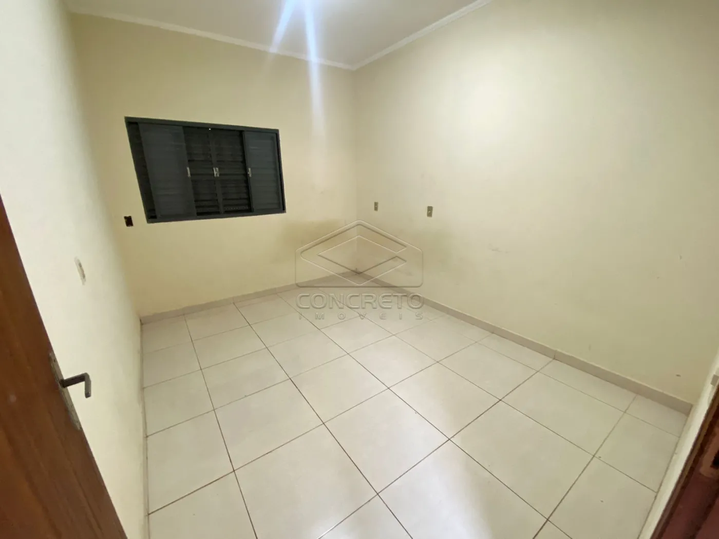 Alugar Casa / Padr&atilde;o em Len&ccedil;&oacute;is Paulista R$ 2.500,00 - Foto 8
