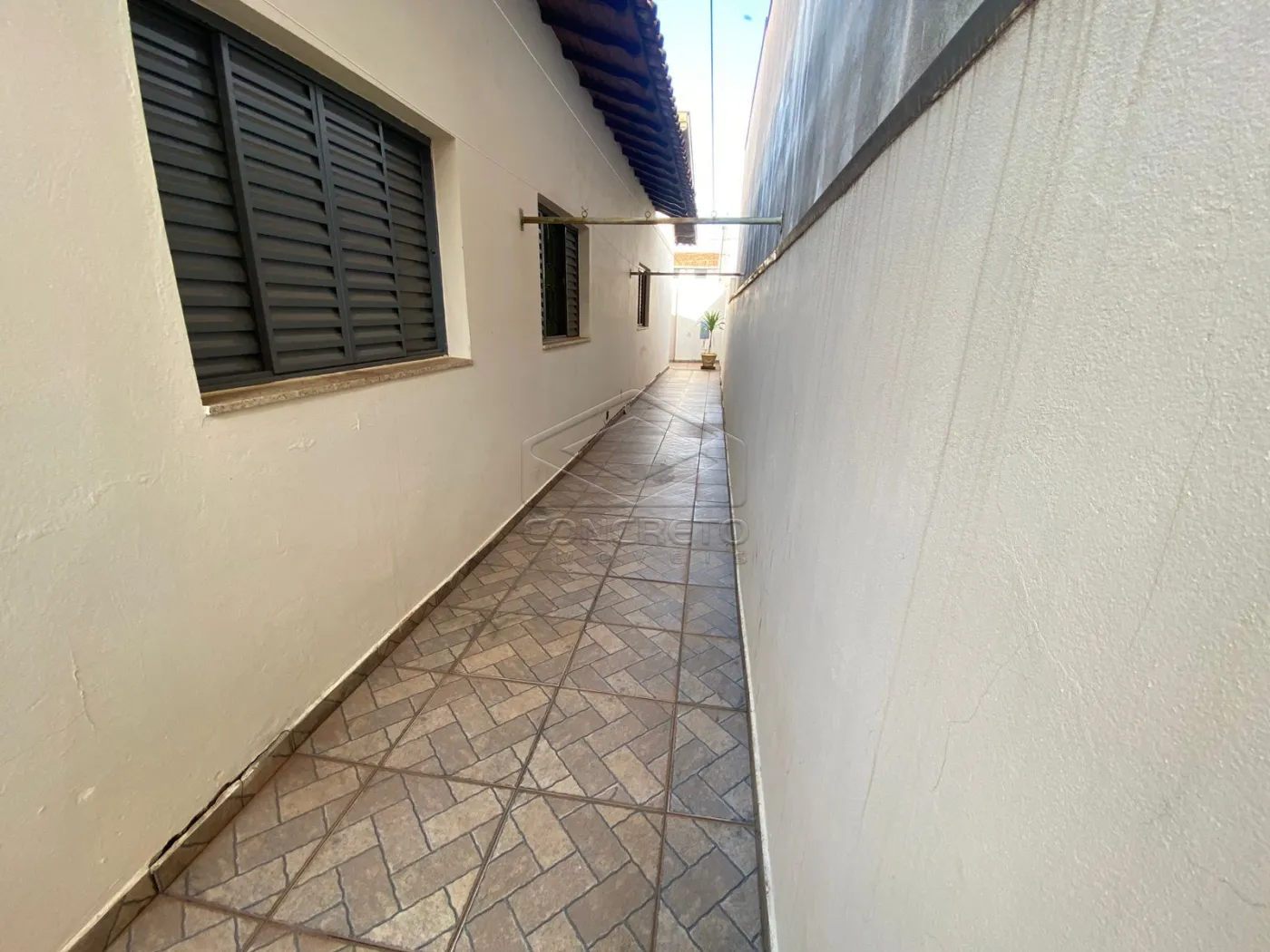 Alugar Casa / Padr&atilde;o em Len&ccedil;&oacute;is Paulista R$ 2.500,00 - Foto 15