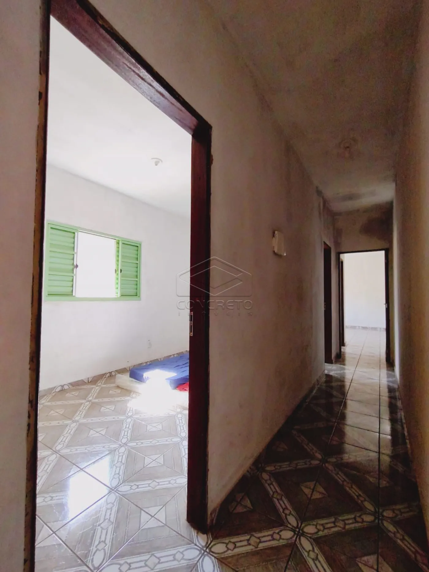 Comprar Casa / Padr&atilde;o em Len&ccedil;&oacute;is Paulista R$ 360.000,00 - Foto 2