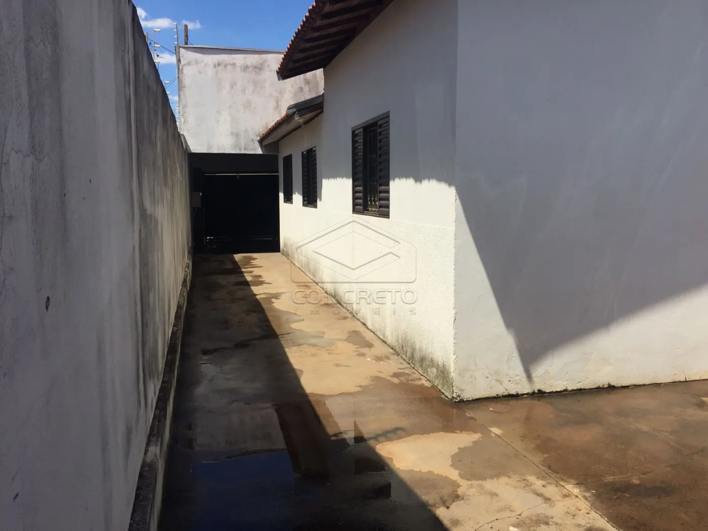 Comprar Casa / Padr&atilde;o em Len&ccedil;&oacute;is Paulista R$ 270.000,00 - Foto 17