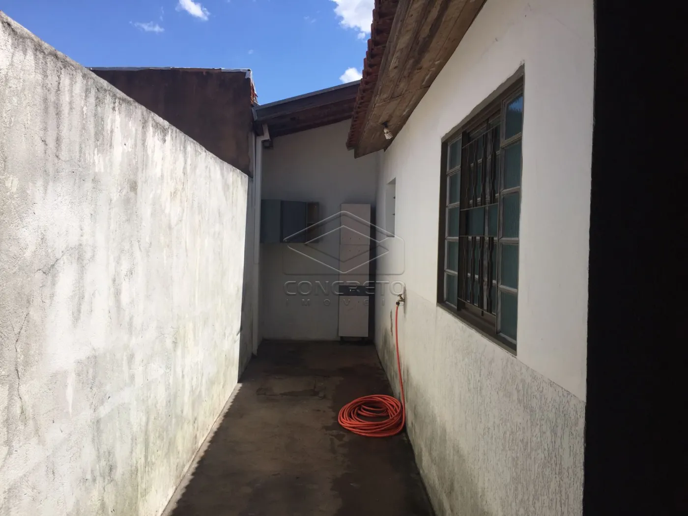 Comprar Casa / Padr&atilde;o em Len&ccedil;&oacute;is Paulista R$ 270.000,00 - Foto 18