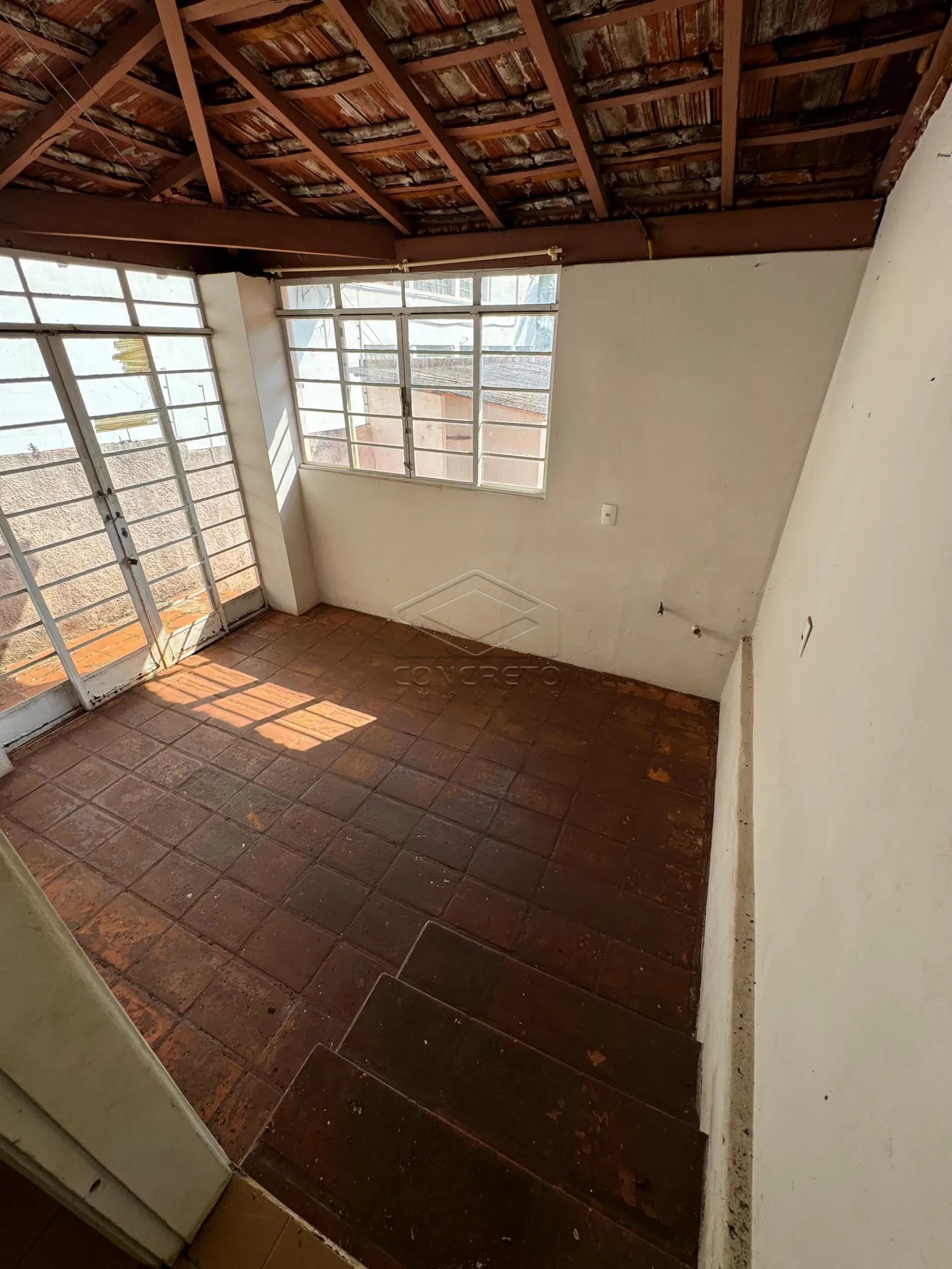 Alugar Casa / Padr&atilde;o em Len&ccedil;&oacute;is Paulista R$ 1.500,00 - Foto 10