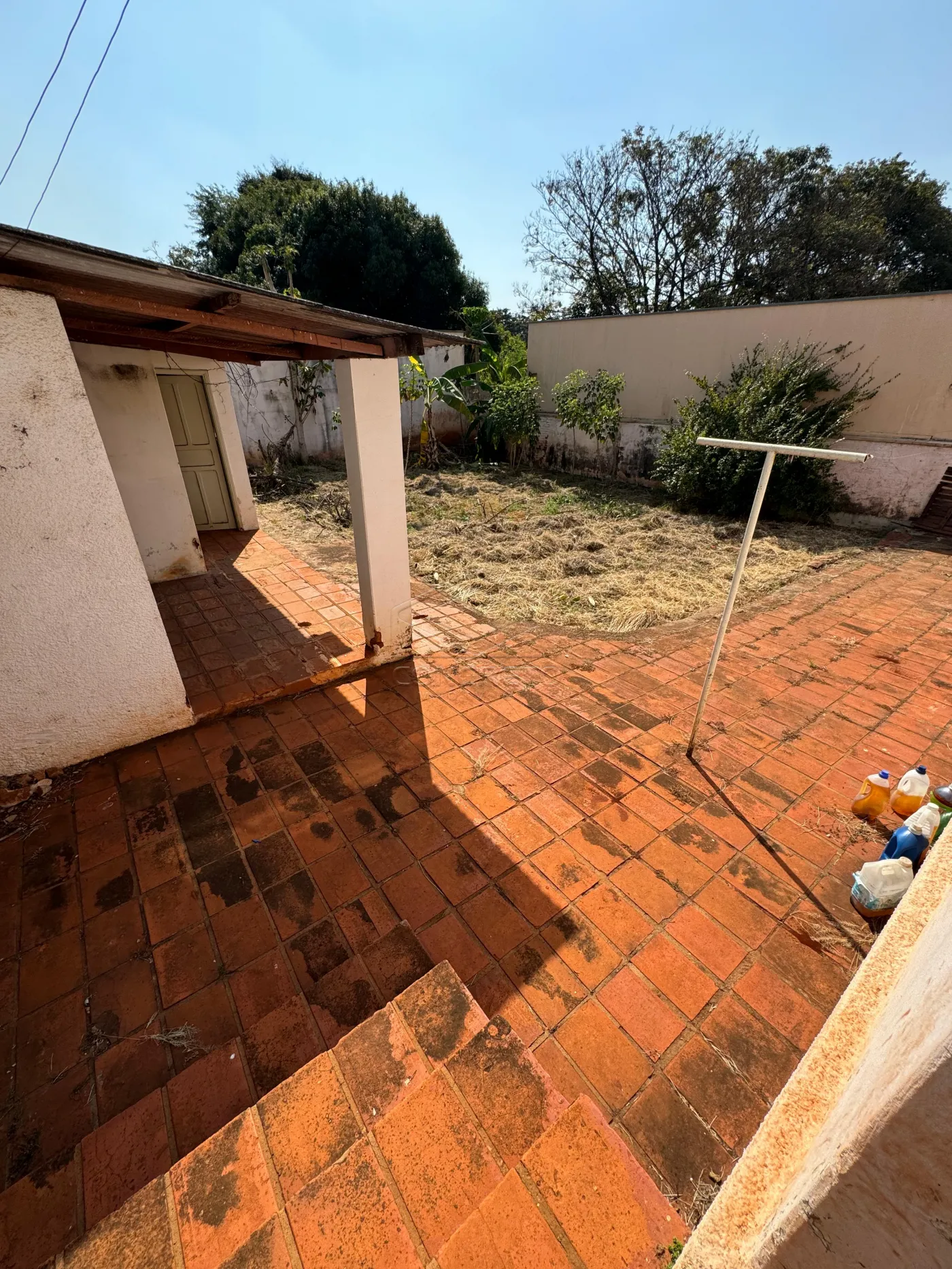 Alugar Casa / Padr&atilde;o em Len&ccedil;&oacute;is Paulista R$ 1.500,00 - Foto 11