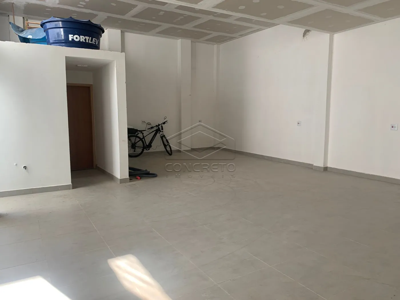Alugar Comercial / Loja em Botucatu R$ 7.000,00 - Foto 4