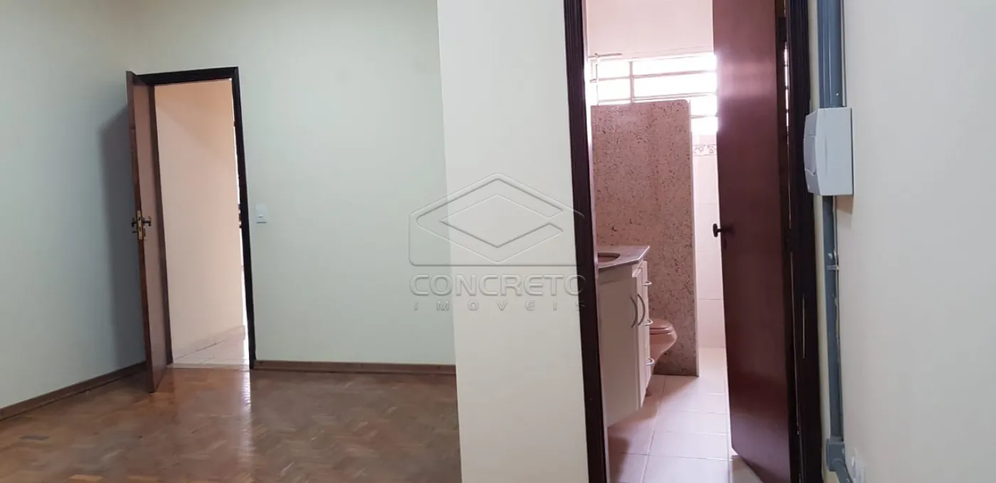 Comprar Casa / Padr&atilde;o em Len&ccedil;&oacute;is Paulista R$ 750.000,00 - Foto 1