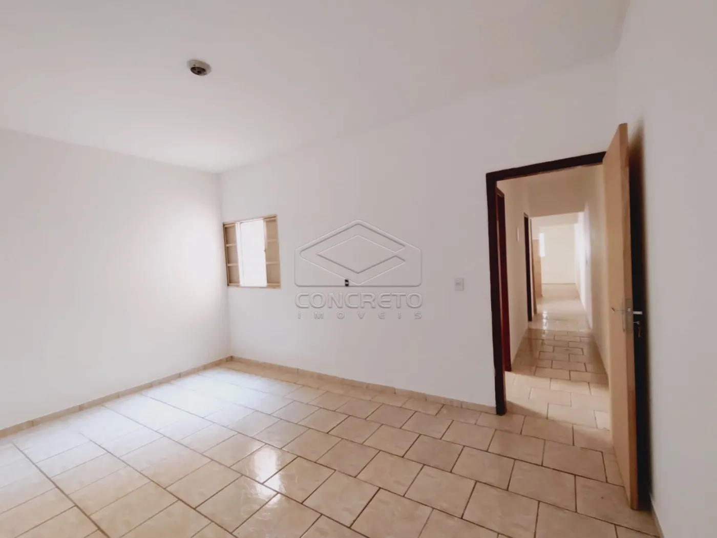 Comprar Casa / Padr&atilde;o em Len&ccedil;&oacute;is Paulista R$ 420.000,00 - Foto 1