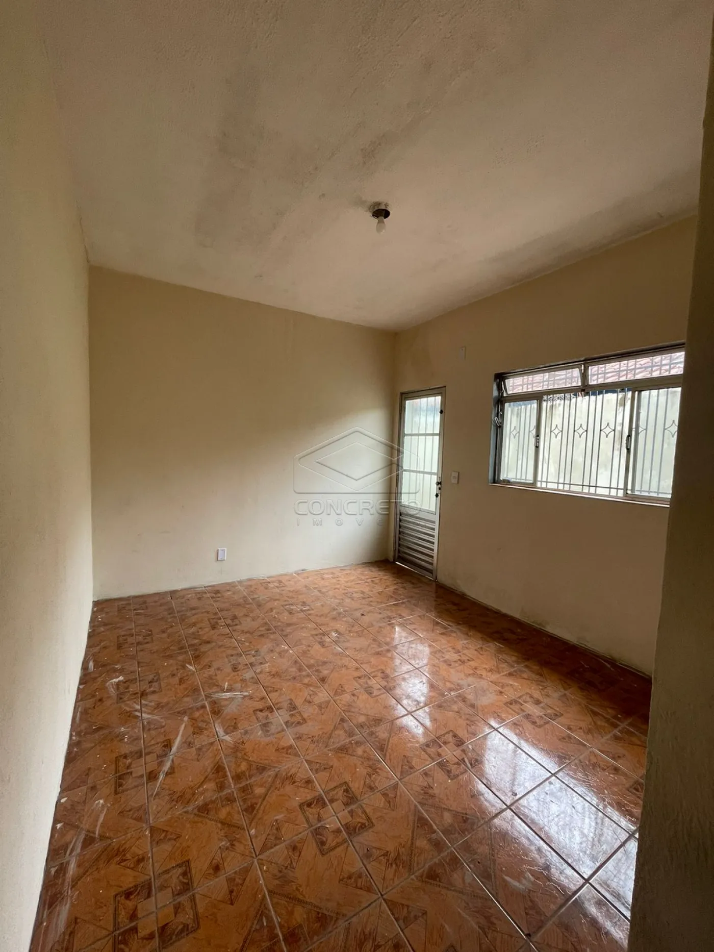 Alugar Casa / Padr&atilde;o em Len&ccedil;&oacute;is Paulista R$ 1.150,00 - Foto 4