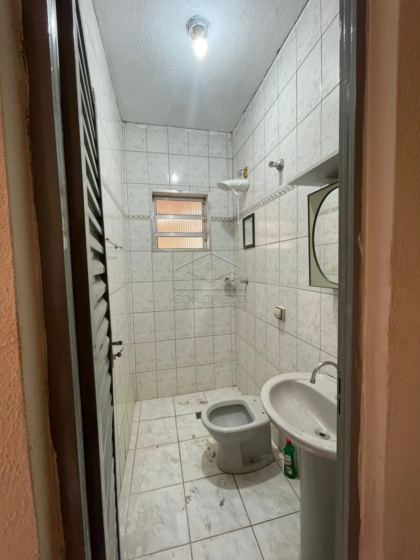 Alugar Casa / Padr&atilde;o em Len&ccedil;&oacute;is Paulista R$ 1.150,00 - Foto 7