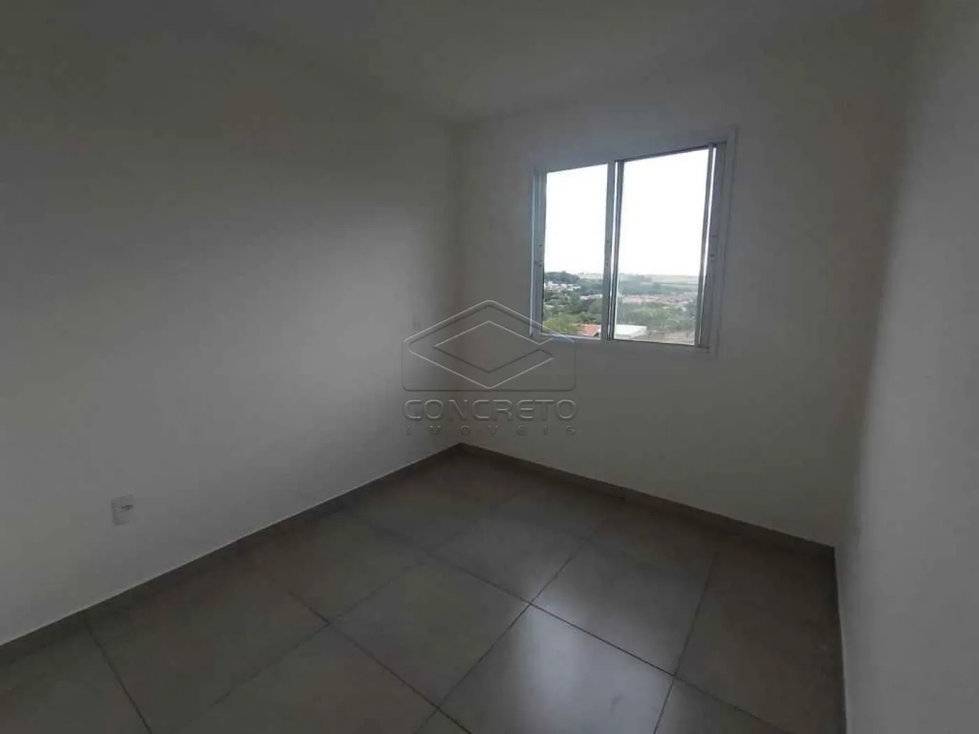 Comprar Apartamento / Padr&atilde;o em Len&ccedil;&oacute;is Paulista R$ 215.000,00 - Foto 2