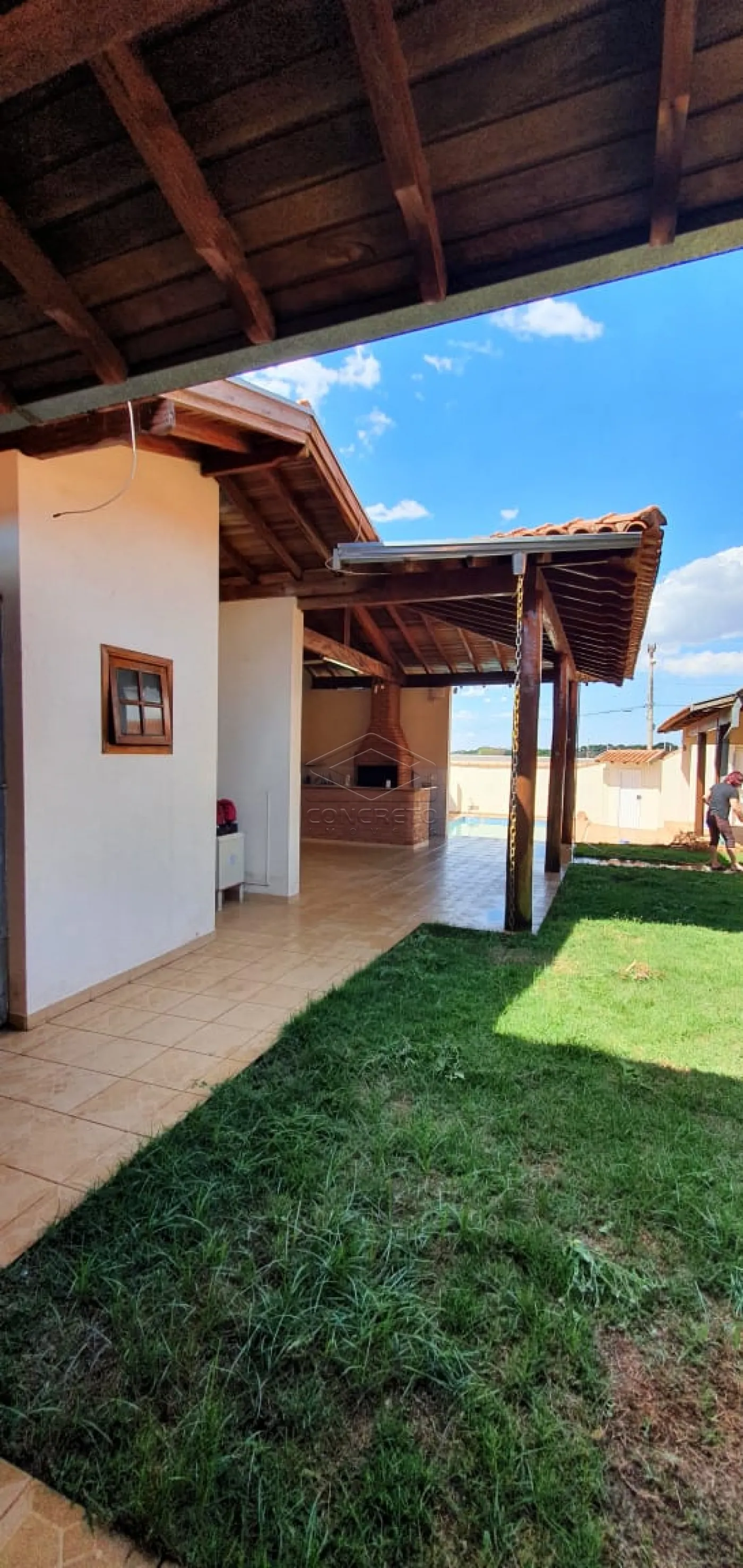 Alugar Casa / Padr&atilde;o em Len&ccedil;&oacute;is Paulista R$ 3.000,00 - Foto 2