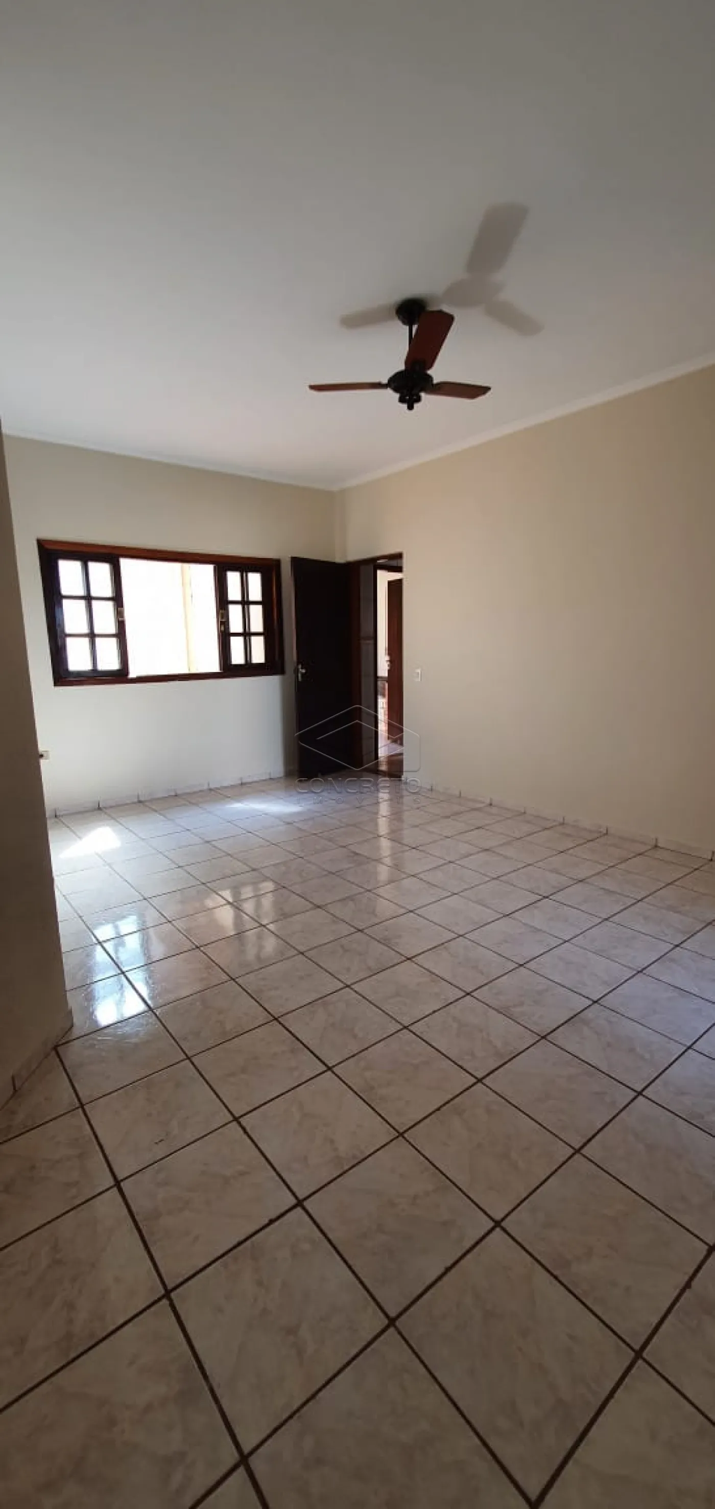 Alugar Casa / Padr&atilde;o em Len&ccedil;&oacute;is Paulista R$ 3.000,00 - Foto 12