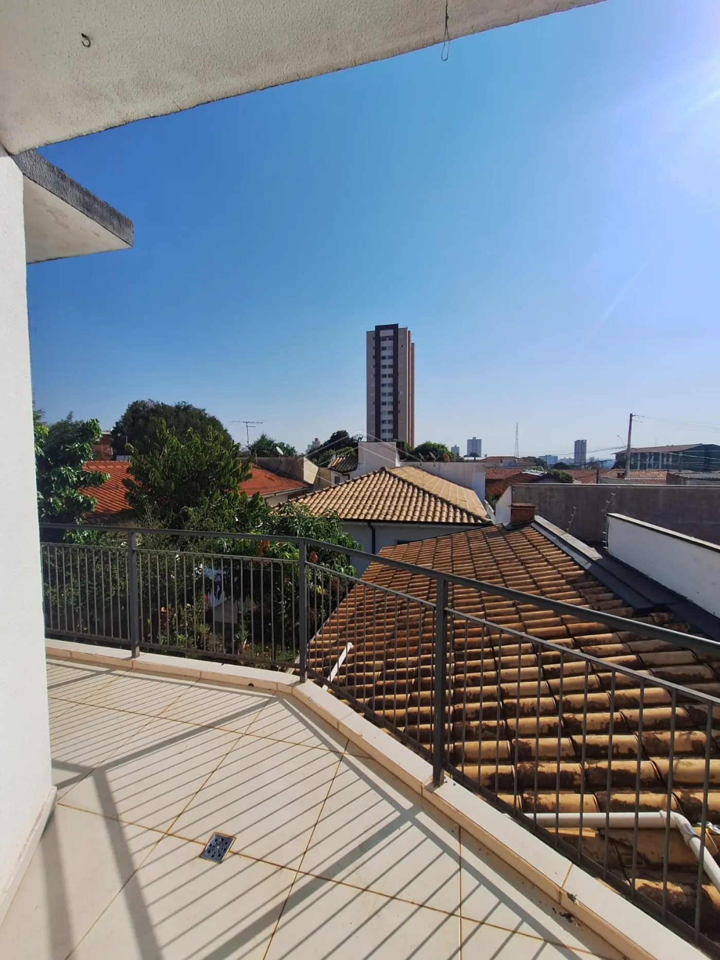 Alugar Apartamento / Kitnet em Bauru R$ 1.490,00 - Foto 2