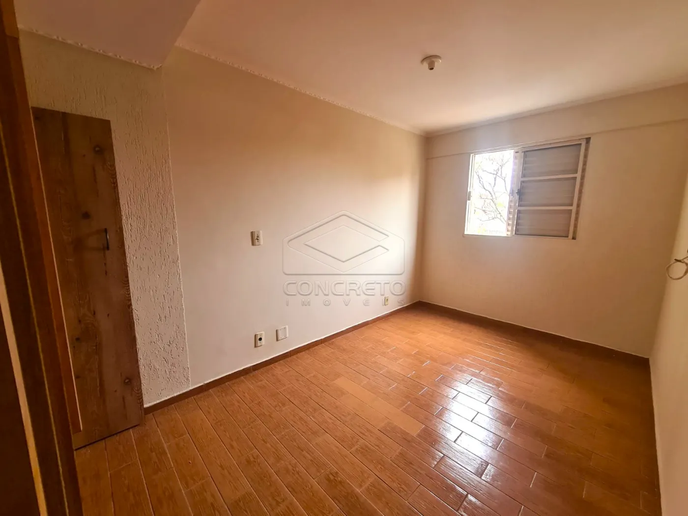 Comprar Apartamento / Duplex em Len&ccedil;&oacute;is Paulista R$ 365.000,00 - Foto 3