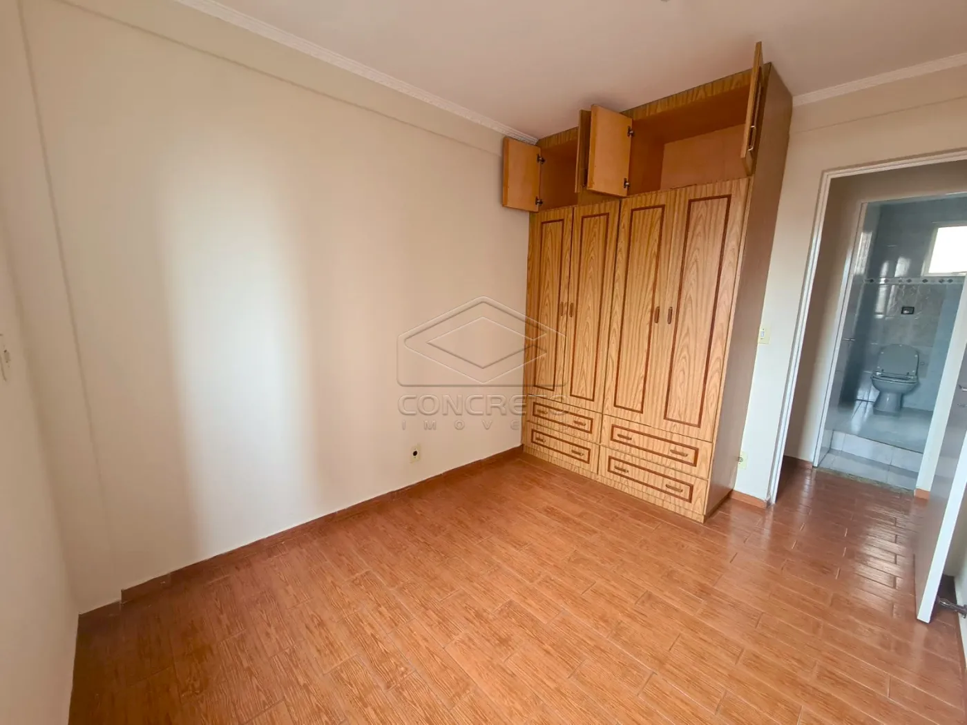 Comprar Apartamento / Duplex em Len&ccedil;&oacute;is Paulista R$ 365.000,00 - Foto 4