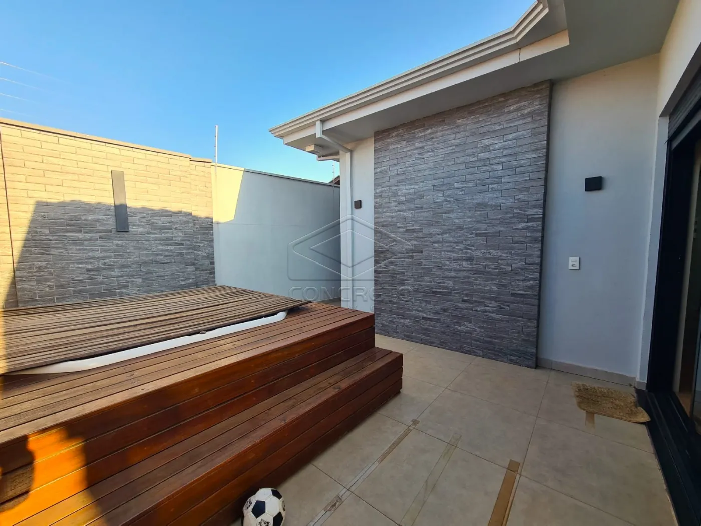 Comprar Casa / Padr&atilde;o em Len&ccedil;&oacute;is Paulista R$ 700.000,00 - Foto 13