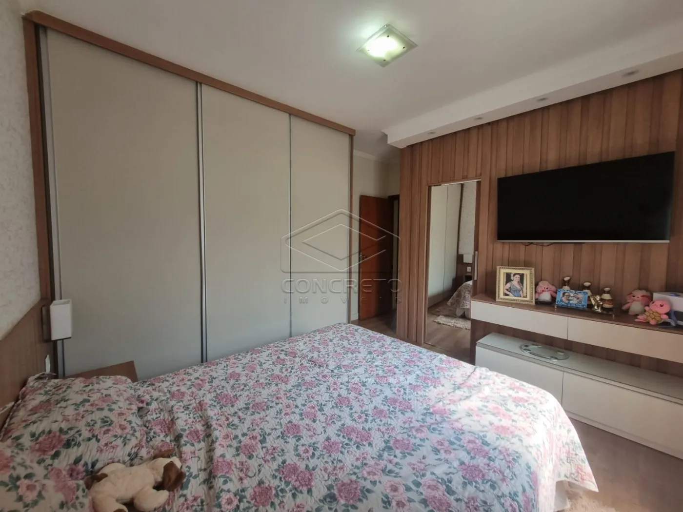 Comprar Casa / Padr&atilde;o em Len&ccedil;&oacute;is Paulista R$ 590.000,00 - Foto 4