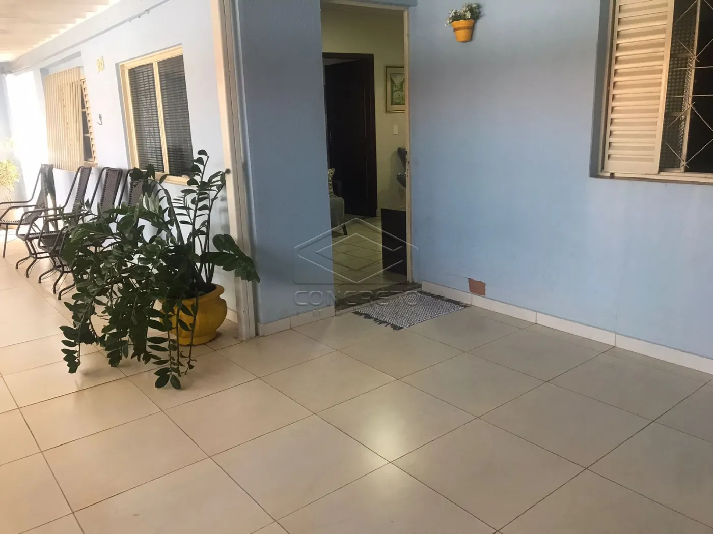 Comprar Casa / Padr&atilde;o em Len&ccedil;&oacute;is Paulista R$ 400.000,00 - Foto 1