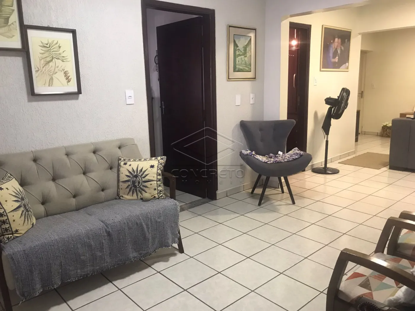 Comprar Casa / Padr&atilde;o em Len&ccedil;&oacute;is Paulista R$ 400.000,00 - Foto 2