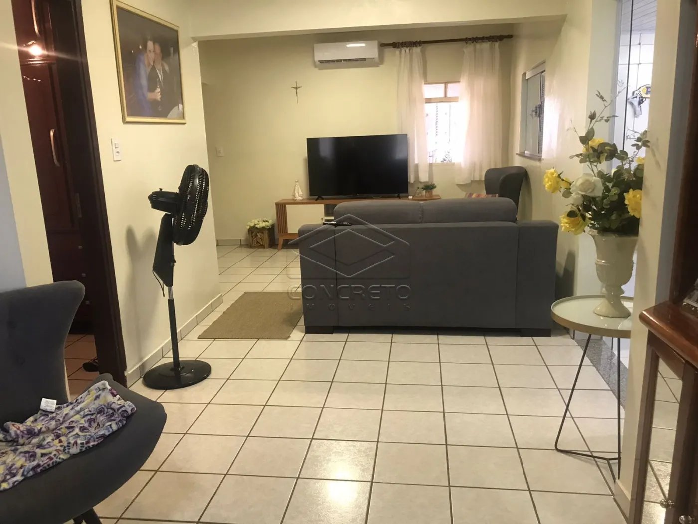 Comprar Casa / Padr&atilde;o em Len&ccedil;&oacute;is Paulista R$ 400.000,00 - Foto 4