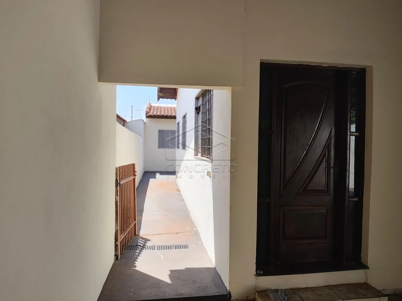 Comprar Casa / Padr&atilde;o em Len&ccedil;&oacute;is Paulista R$ 420.000,00 - Foto 24