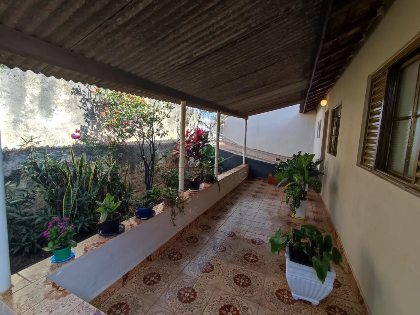 Comprar Casa / Padr&atilde;o em Len&ccedil;&oacute;is Paulista R$ 250.000,00 - Foto 11