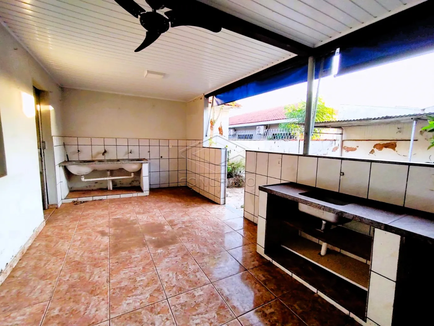 Comprar Casa / Padr&atilde;o em Len&ccedil;&oacute;is Paulista R$ 530.000,00 - Foto 10