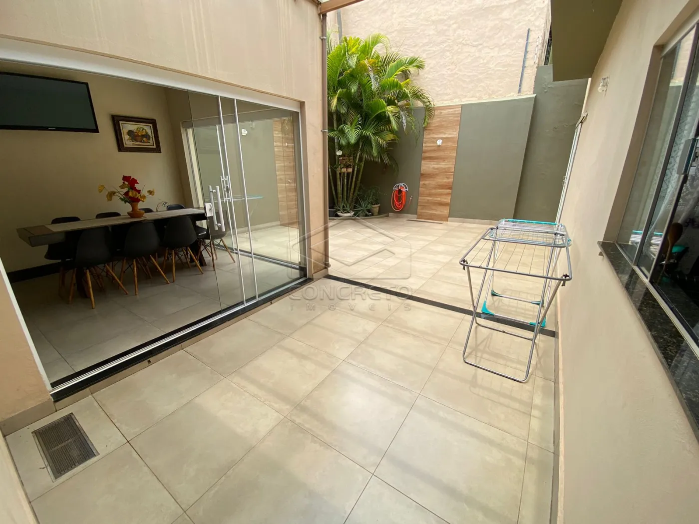 Comprar Casa / Padr&atilde;o em Len&ccedil;&oacute;is Paulista R$ 650.000,00 - Foto 12