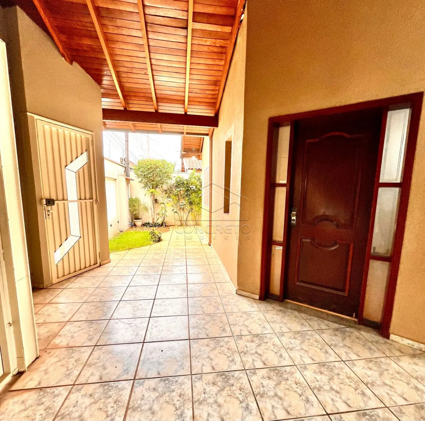 Comprar Casa / Padr&atilde;o em Len&ccedil;&oacute;is Paulista R$ 650.000,00 - Foto 2