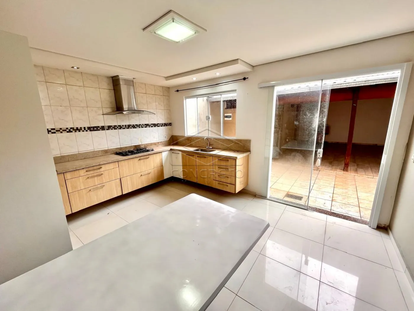 Comprar Casa / Padr&atilde;o em Len&ccedil;&oacute;is Paulista R$ 650.000,00 - Foto 14