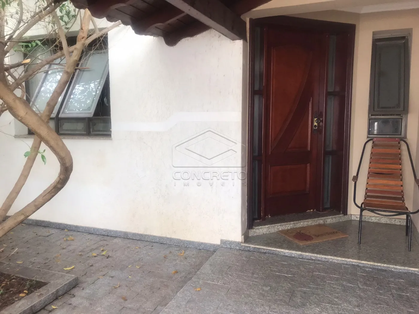 Comprar Casa / Padr&atilde;o em Len&ccedil;&oacute;is Paulista R$ 590.000,00 - Foto 1