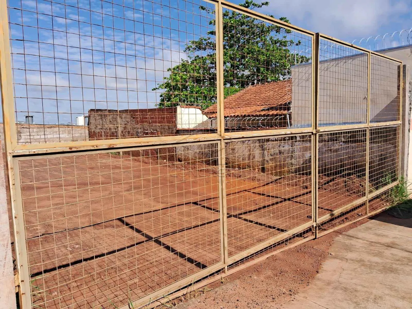 Alugar Terreno / Padr&atilde;o em Bauru R$ 800,00 - Foto 2