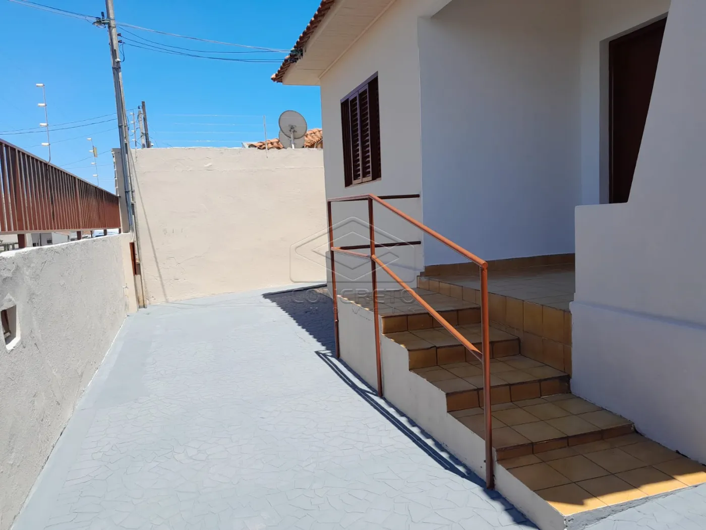 Comprar Casa / Resid&ecirc;ncia em Len&ccedil;&oacute;is Paulista R$ 200.000,00 - Foto 1