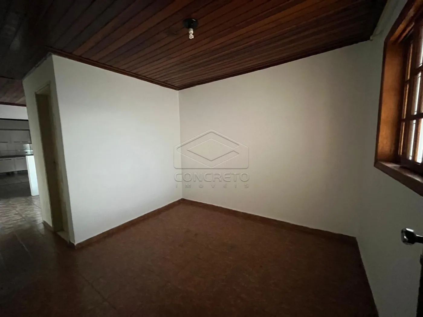 Alugar Casa / Padr&atilde;o em Len&ccedil;&oacute;is Paulista R$ 1.700,00 - Foto 9
