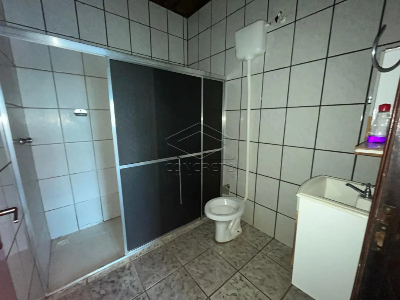 Alugar Casa / Padr&atilde;o em Len&ccedil;&oacute;is Paulista R$ 1.700,00 - Foto 10