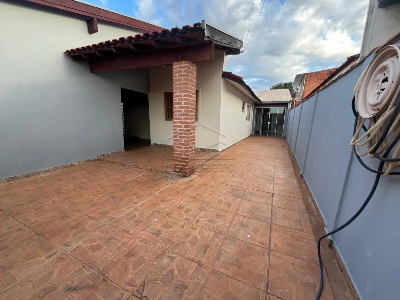 Alugar Casa / Padr&atilde;o em Len&ccedil;&oacute;is Paulista R$ 1.700,00 - Foto 15