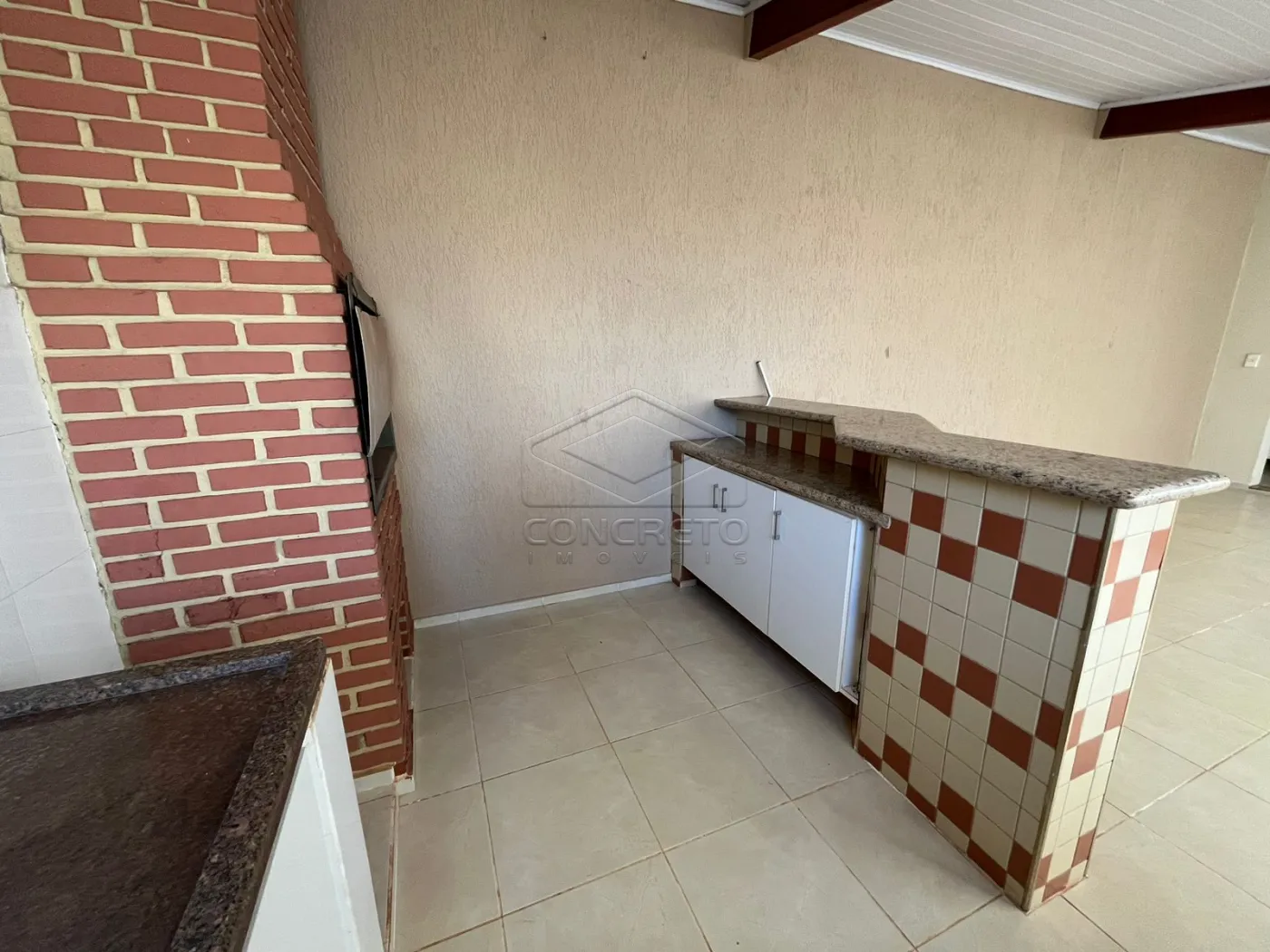 Alugar Casa / Padr&atilde;o em Len&ccedil;&oacute;is Paulista R$ 3.000,00 - Foto 4