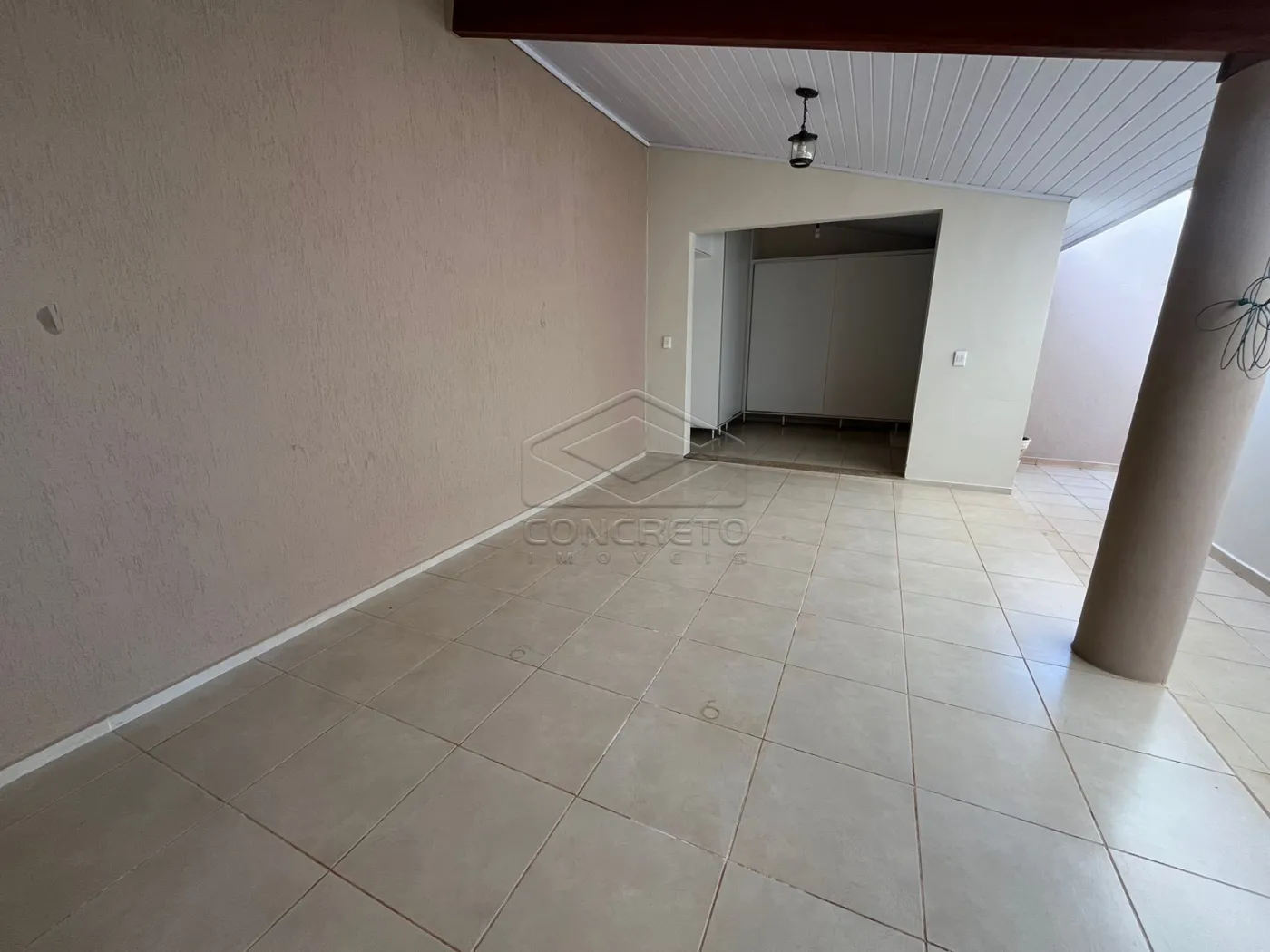 Alugar Casa / Padr&atilde;o em Len&ccedil;&oacute;is Paulista R$ 3.000,00 - Foto 5