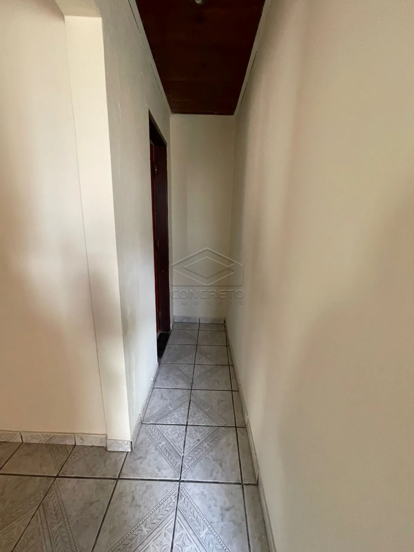 Alugar Casa / Padr&atilde;o em Len&ccedil;&oacute;is Paulista R$ 1.500,00 - Foto 5