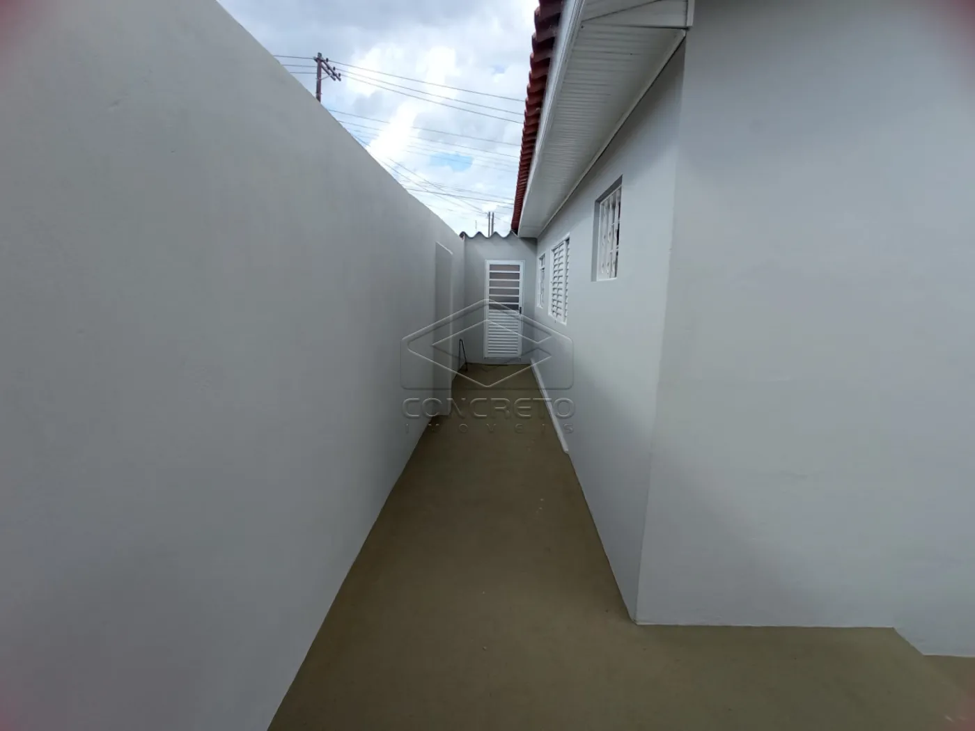 Alugar Casa / Padr&atilde;o em Len&ccedil;&oacute;is Paulista R$ 2.000,00 - Foto 6