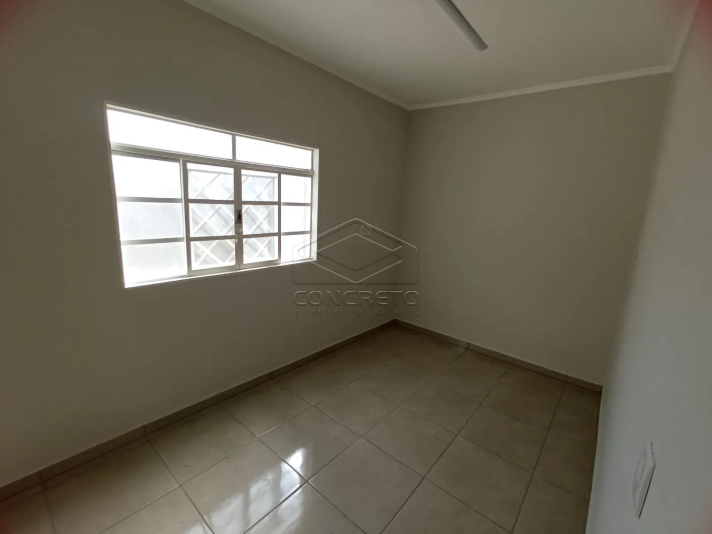 Alugar Casa / Padr&atilde;o em Len&ccedil;&oacute;is Paulista R$ 2.000,00 - Foto 11