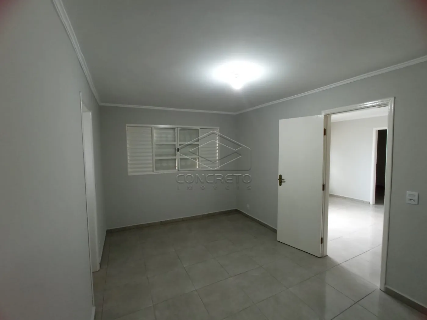 Alugar Casa / Padr&atilde;o em Len&ccedil;&oacute;is Paulista R$ 2.000,00 - Foto 14