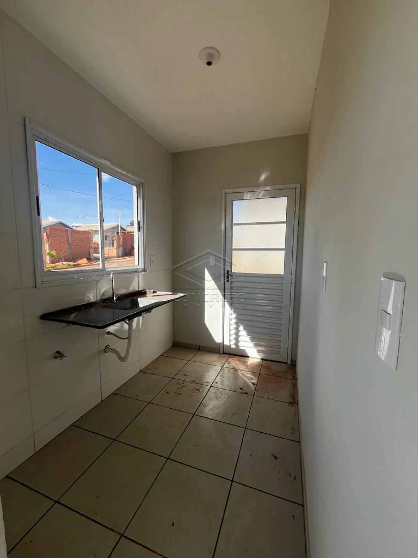 Alugar Casa / Padr&atilde;o em Len&ccedil;&oacute;is Paulista R$ 800,00 - Foto 6
