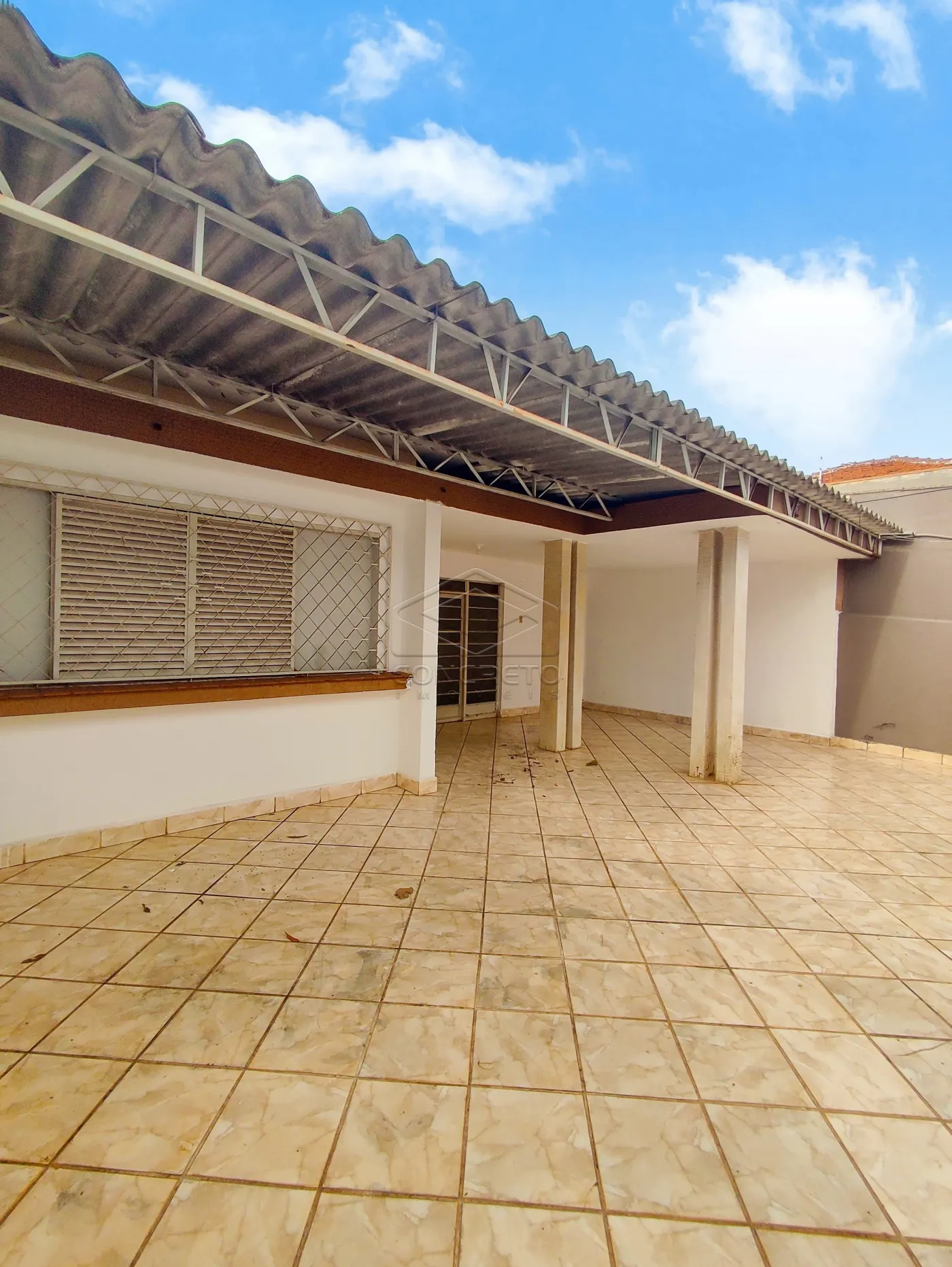 Alugar Casa / Padr&atilde;o em Bauru R$ 1.500,00 - Foto 2