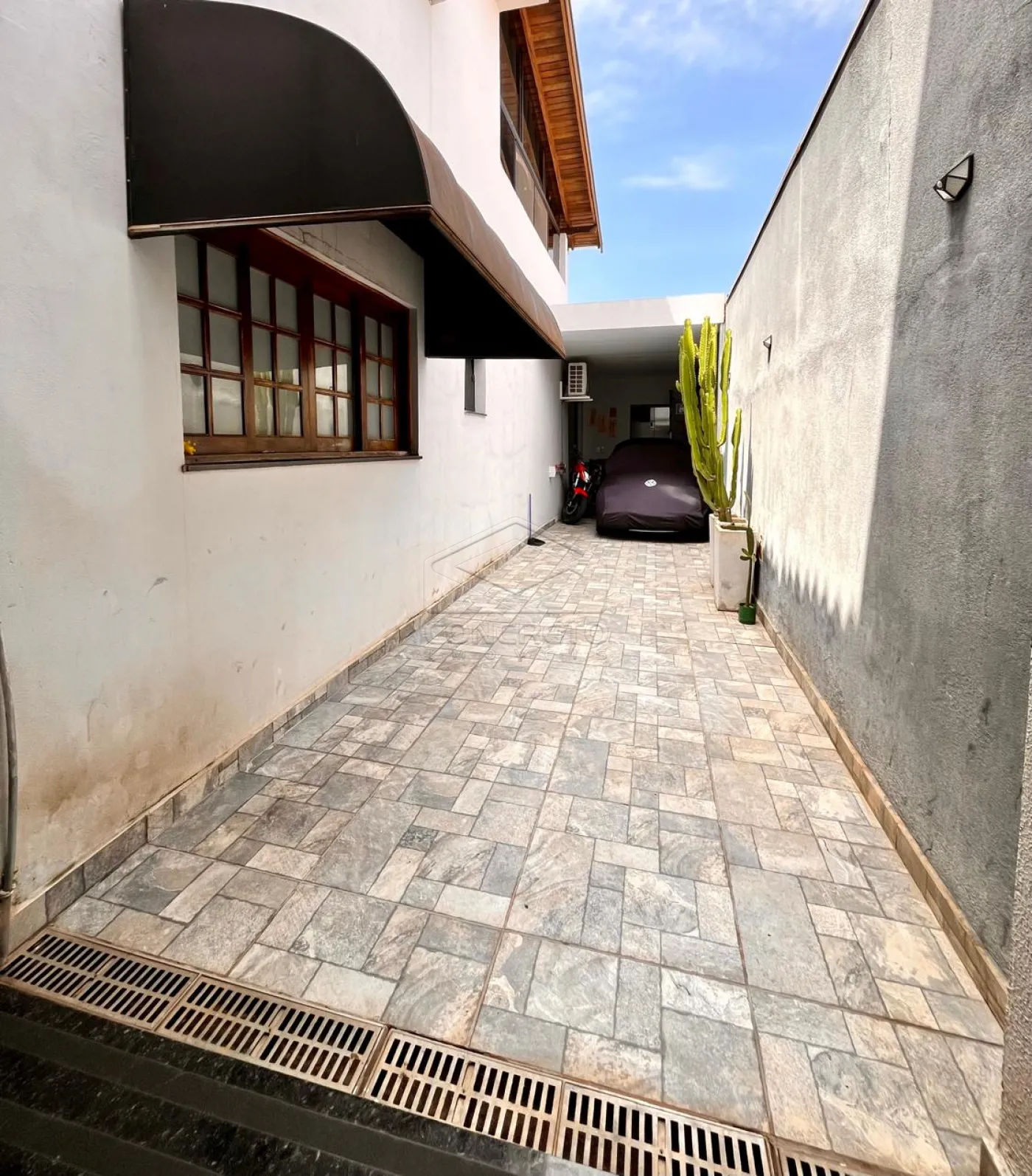 Comprar Casa / Sobrado em Len&ccedil;&oacute;is Paulista R$ 510.000,00 - Foto 1
